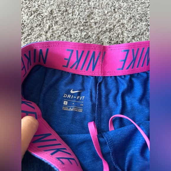 Women’s NIKE DRI-FIT Training Athletic Fold Over Band Running Short Size Small - Picture 6 of 9